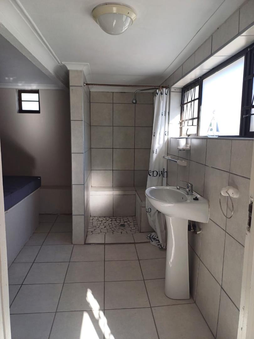 9 Bedroom Property for Sale in Greenfields Eastern Cape